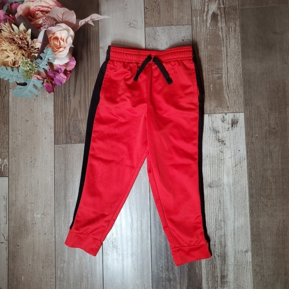 Jumping Beans Active Red and Black Toddler Boy Jogger Sweatpants Size 4T NWOT